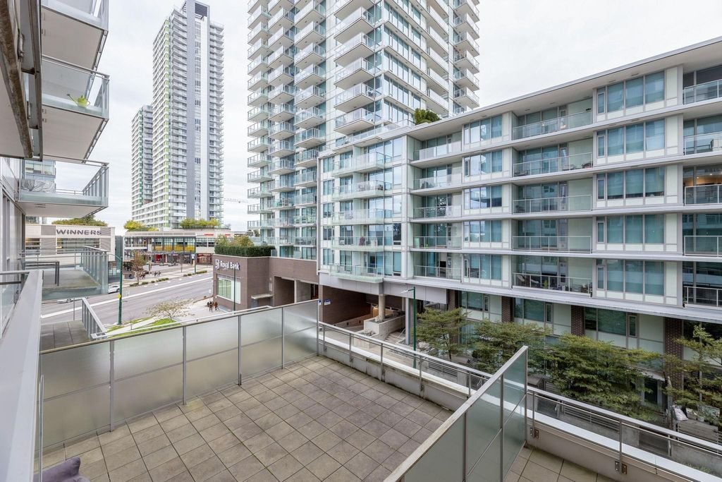 455 SW Marine Dr, #607