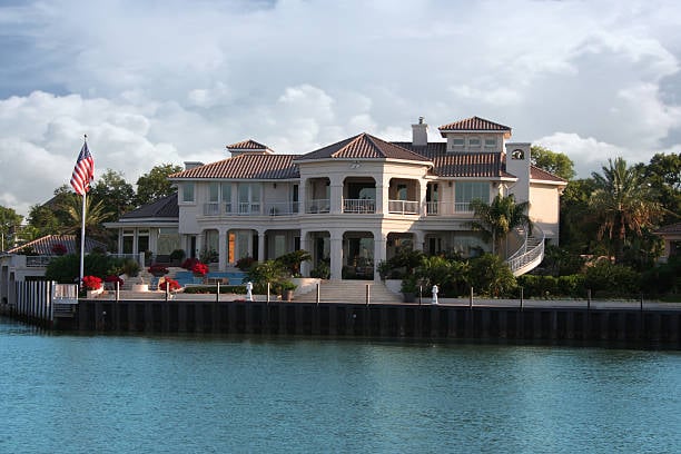 Top 5 Reasons to Choose an Indiana Realtor Who Knows the Market—Like Annie!