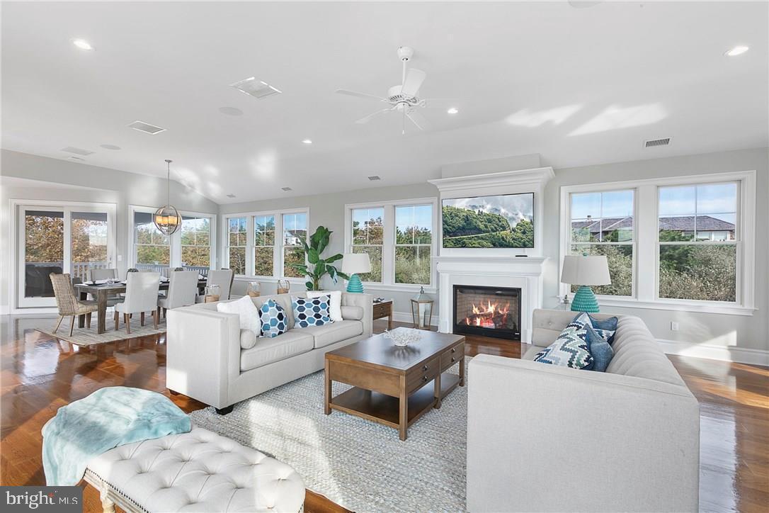 25 Long Beach Blvd, #A
