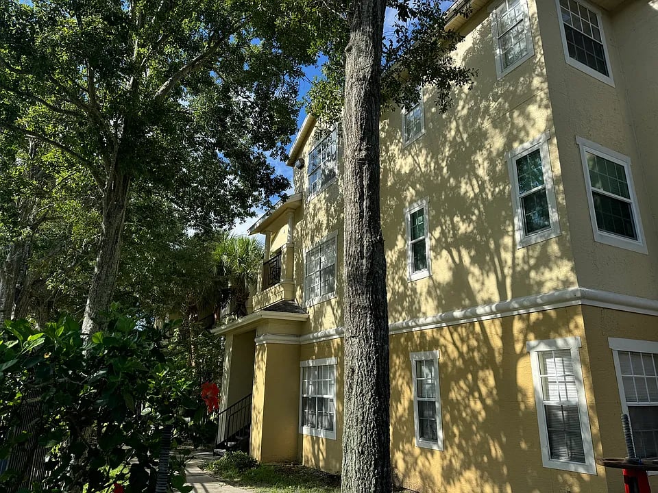 2652 Robert Trent Jones Dr APT 5