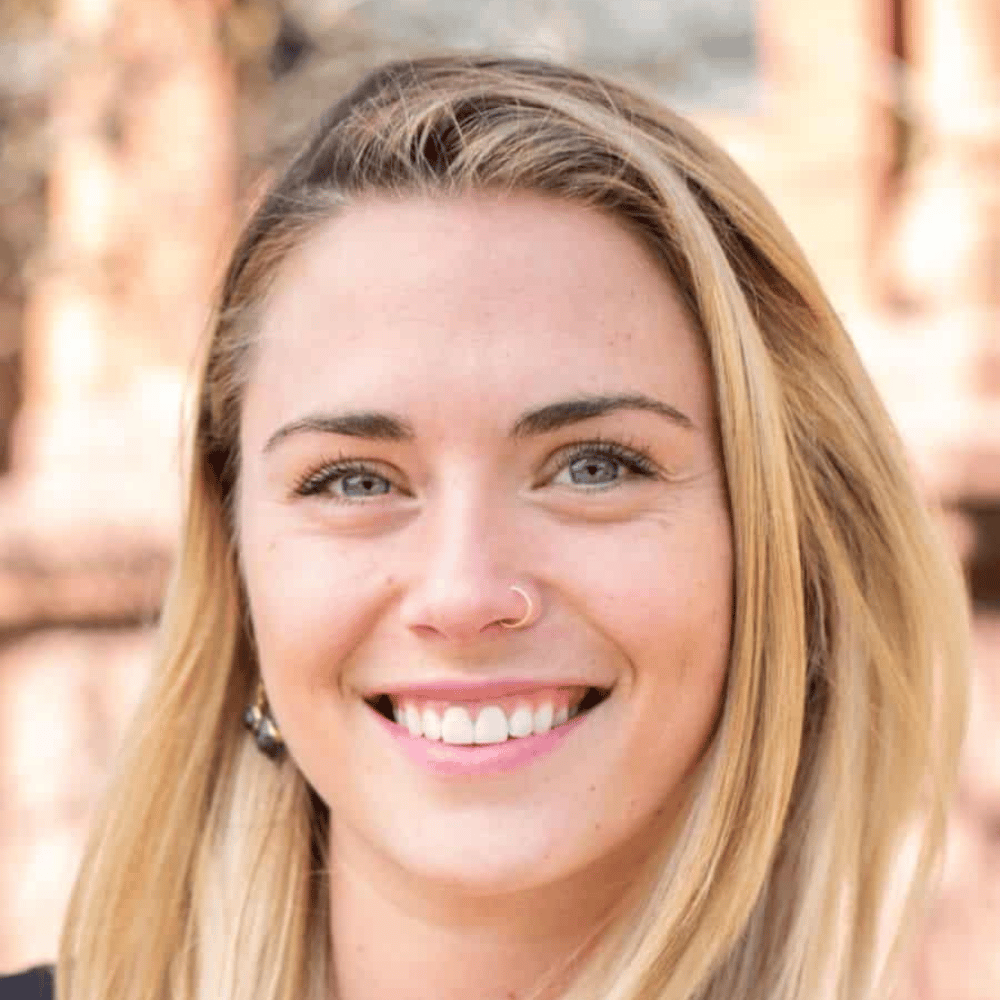 Gretchen Devine Boston MA, Real Estate Agent Headshot