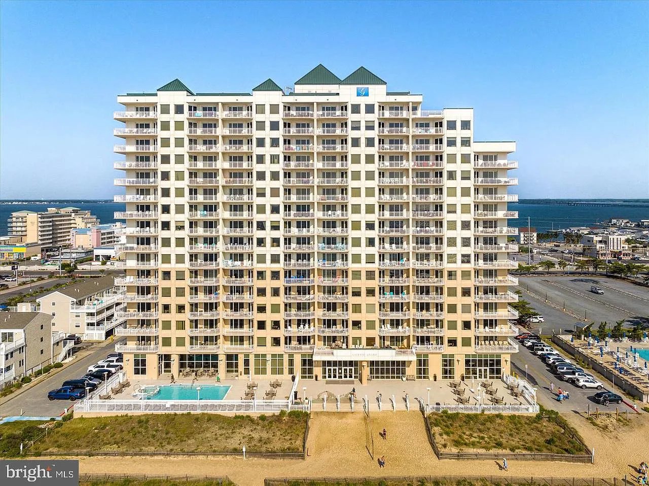 2 48th St Unit 207