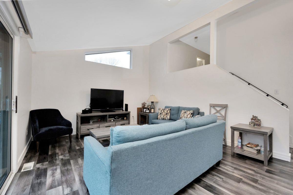 336 Commack Rd #16