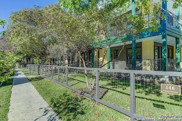 146 Cedar St #103
