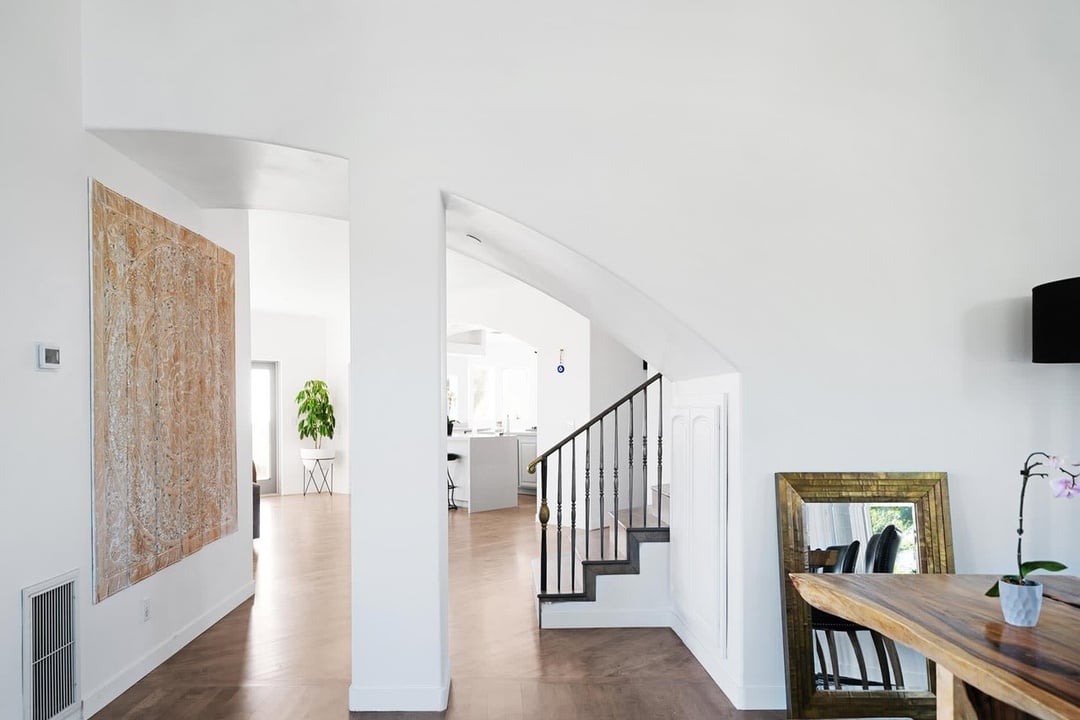 Grandeur House