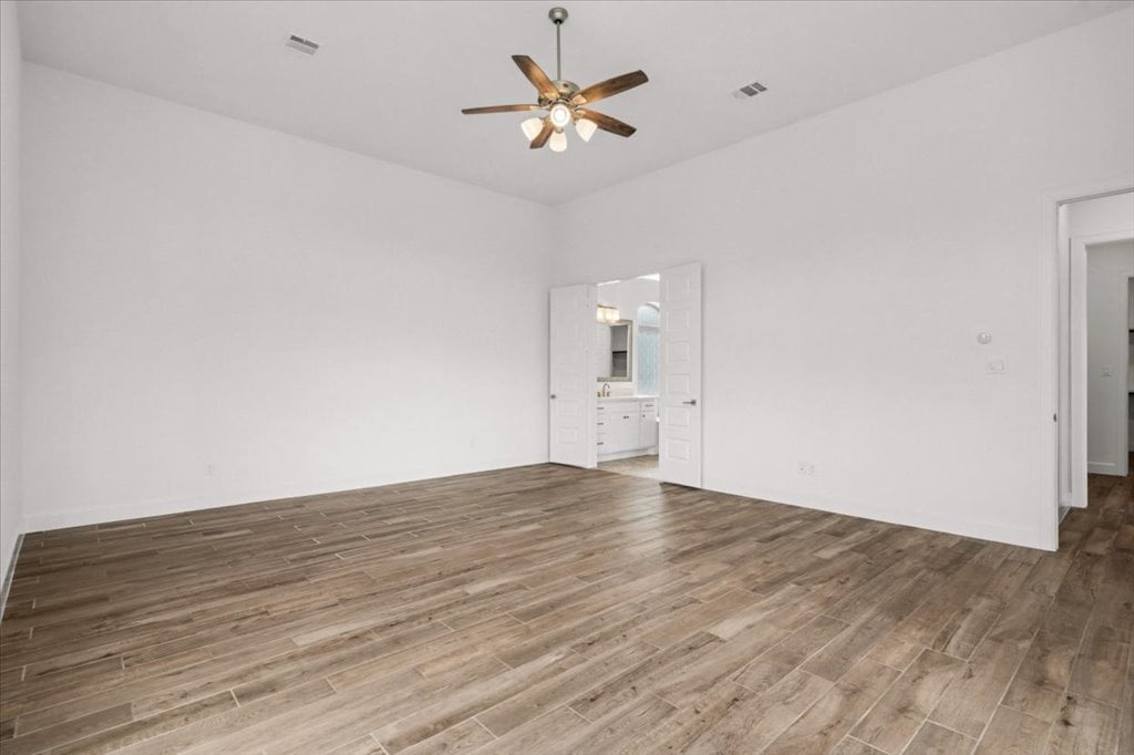 1216 Deerfoot Circle