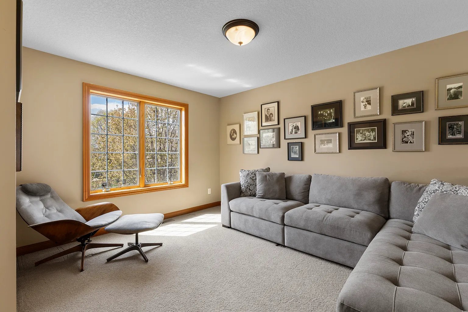 Hanson-Built Model Home on Quiet Cul-De-Sac