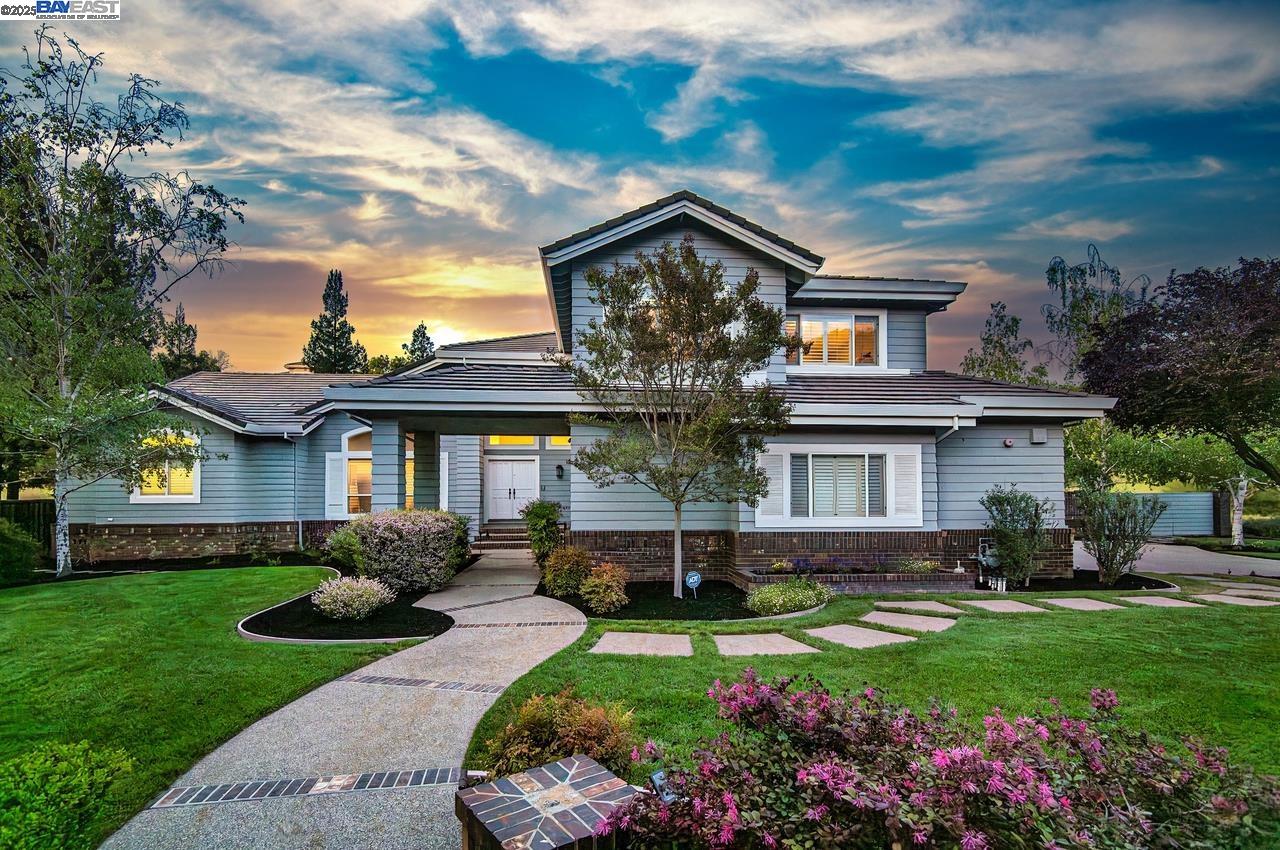1398 Benedict Ct