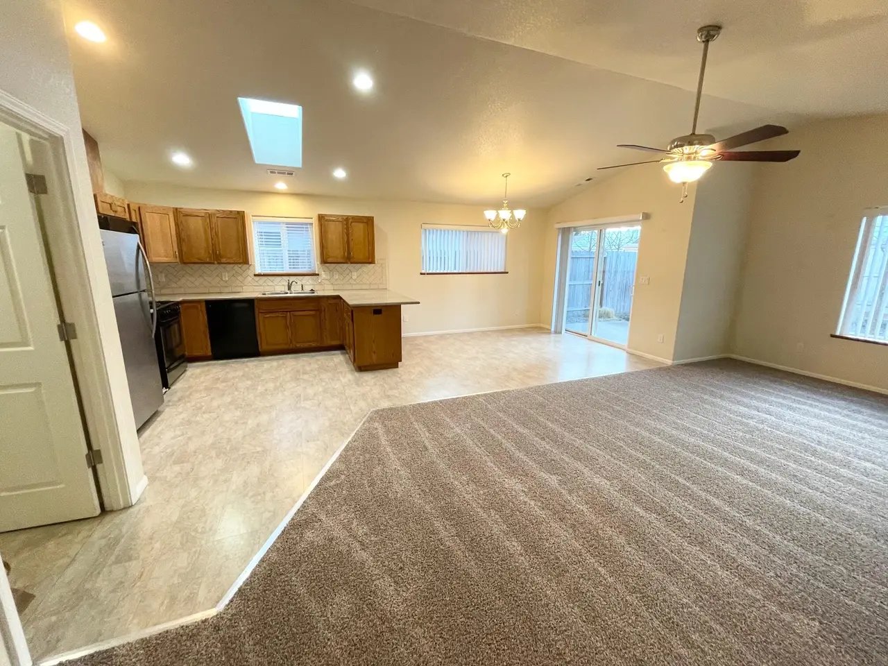 3145 Circlewood Dr