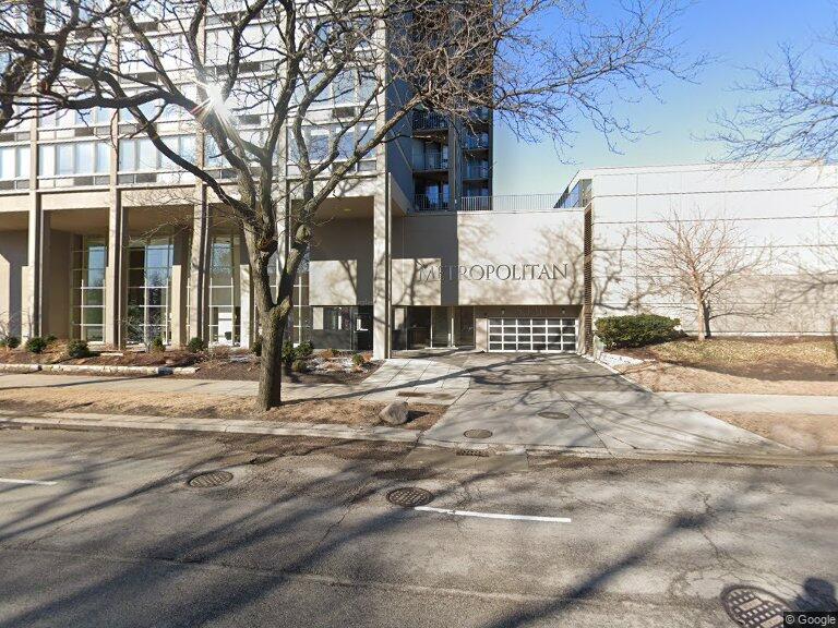 5320 N Sheridan Rd #2502