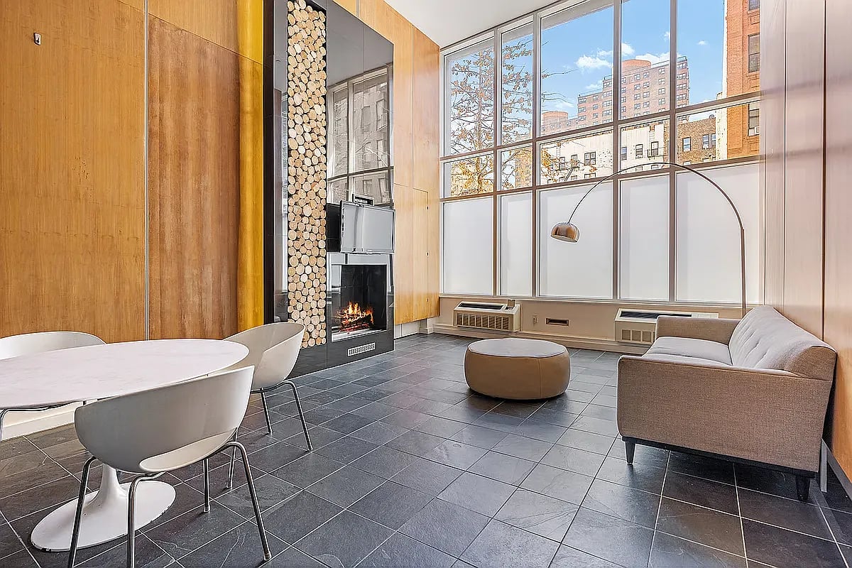 333 East 109th Street Unit: B6