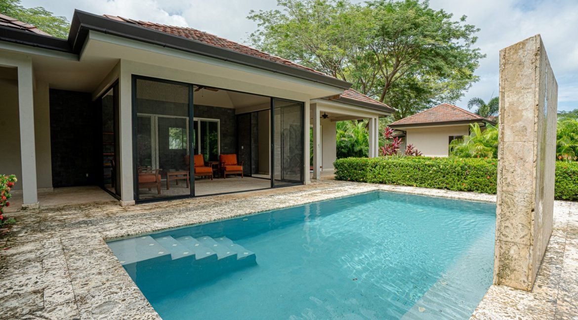 Casa Rio, Two homes + Two Pools on 1.5 Acres!