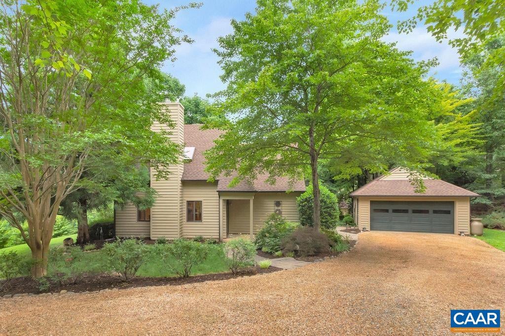 1733 Shady Grove Ct