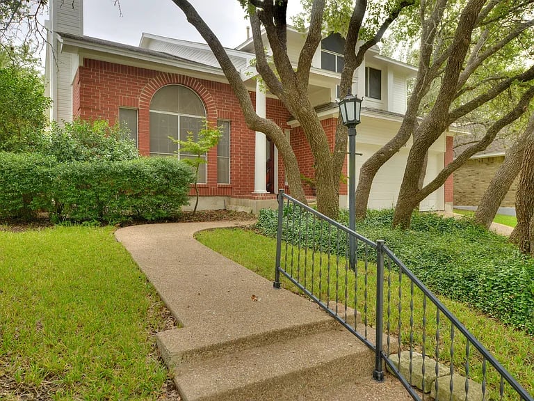 3609 Latimer Dr