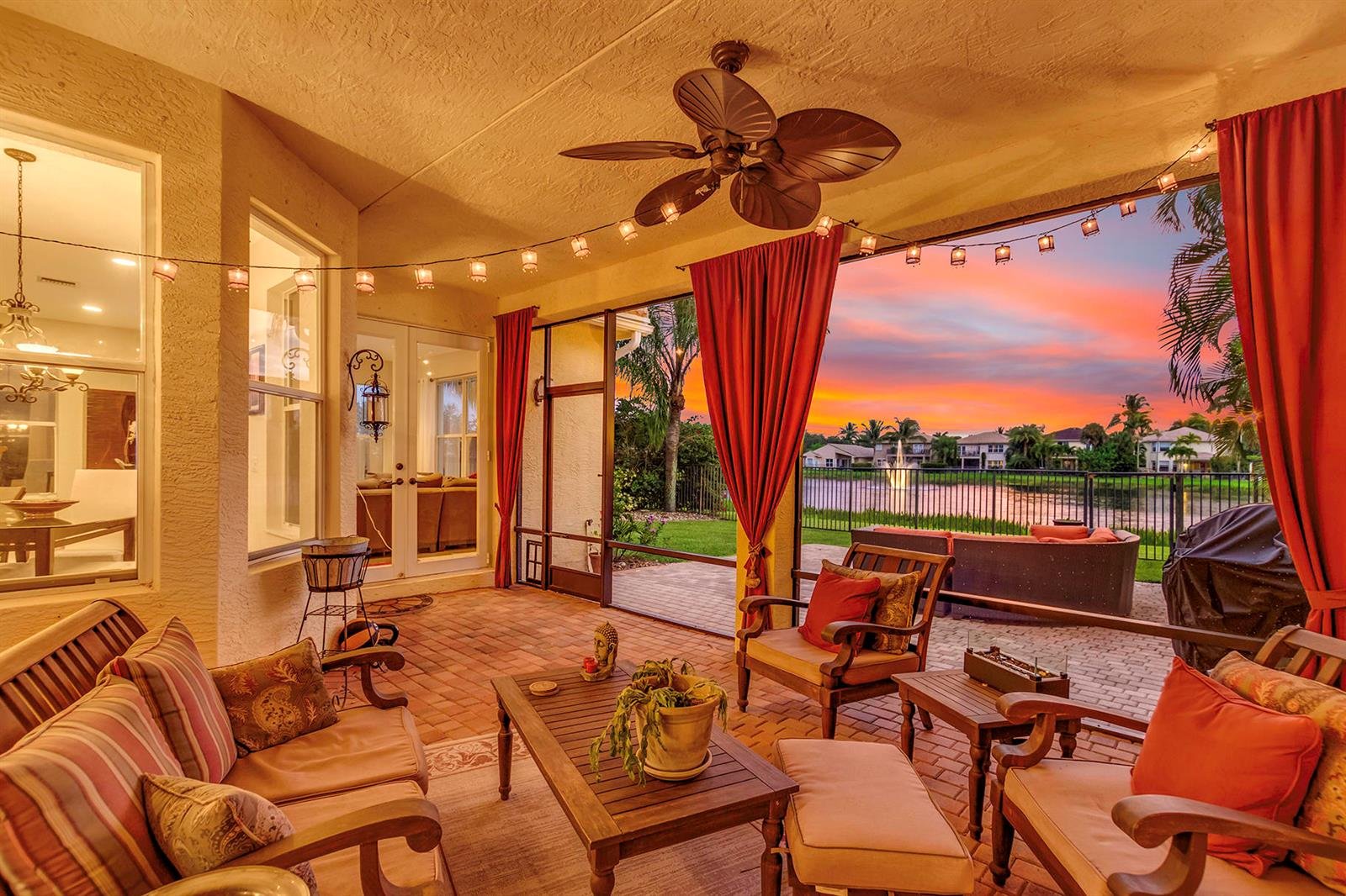 8864 Maple Hill Ct
