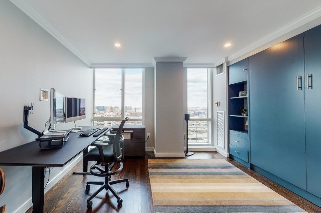 1 Nassau St #2204