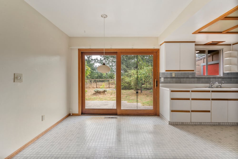 5152 Mcfarlane Rd