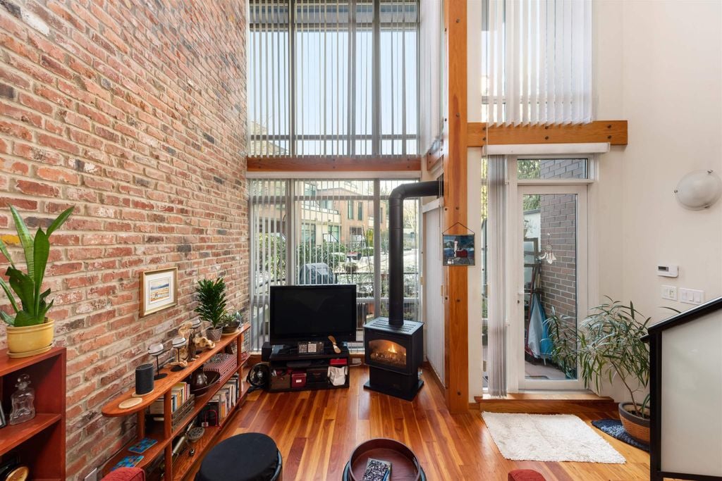 10 Renaissance Square, #104