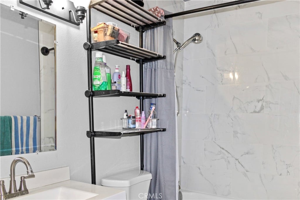 11150 Glenoaks Blvd #97