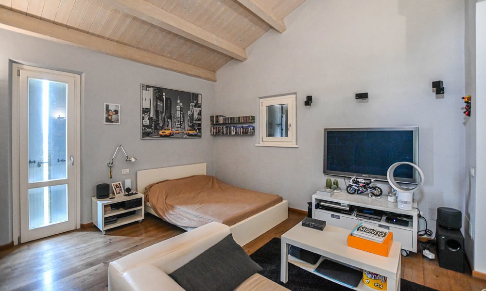 Stunning Countryside Home with Pool in Le Marche