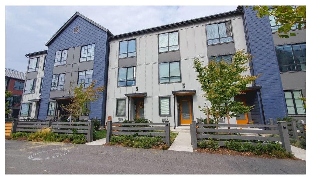 1324 Halyard Pl