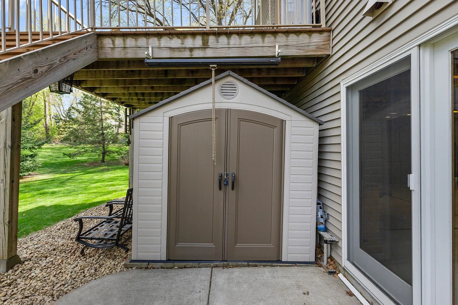 Hanson-Built Model Home on Quiet Cul-De-Sac