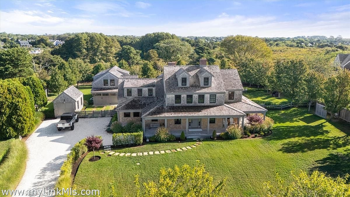 8 Austin Farm Dr