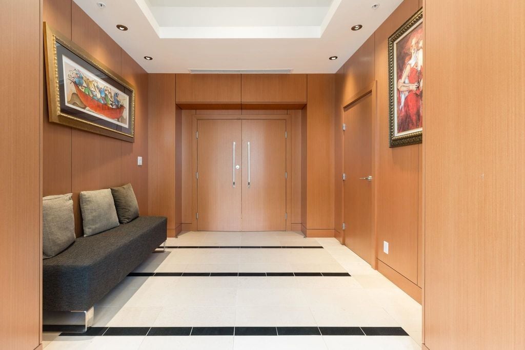 480 Robson St, #1901