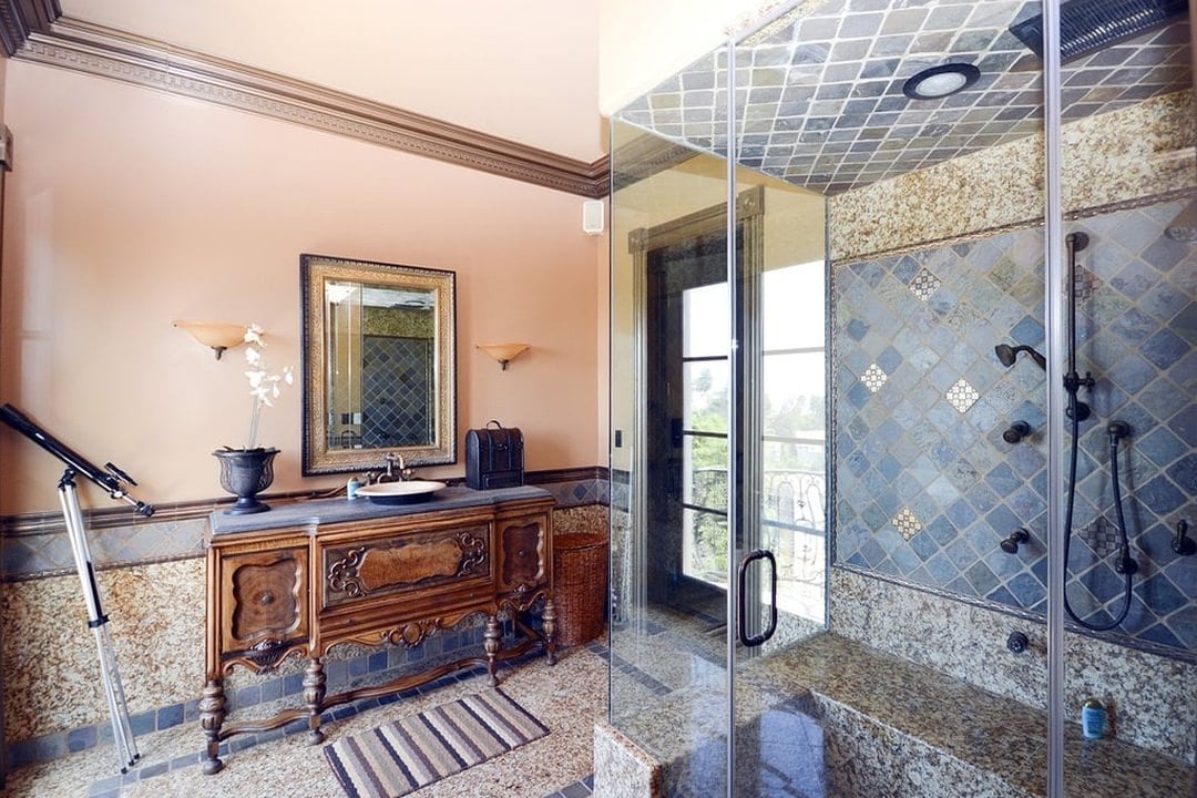 Grandeur Retreat
