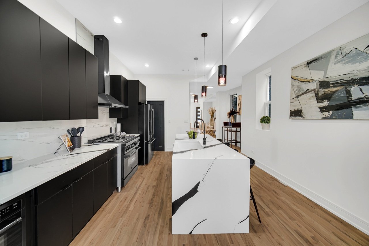 814 E 48th Street