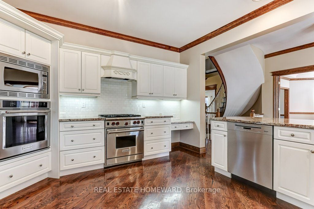 807 Primrose Crt