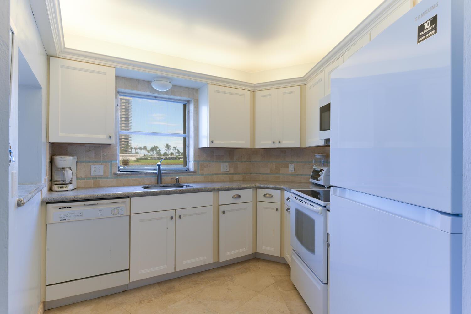 28 Yacht Club Drive #109