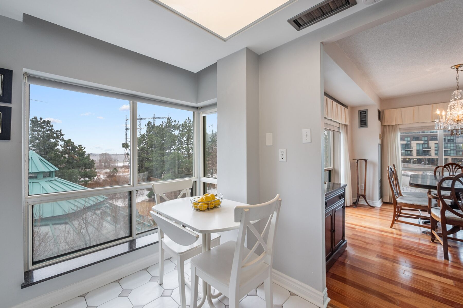 101 Subway Cres #311