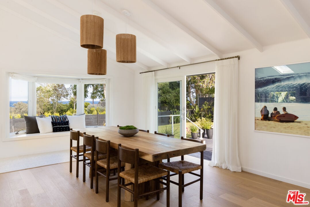 Echelon Pavilion, Grayfox St, 90265