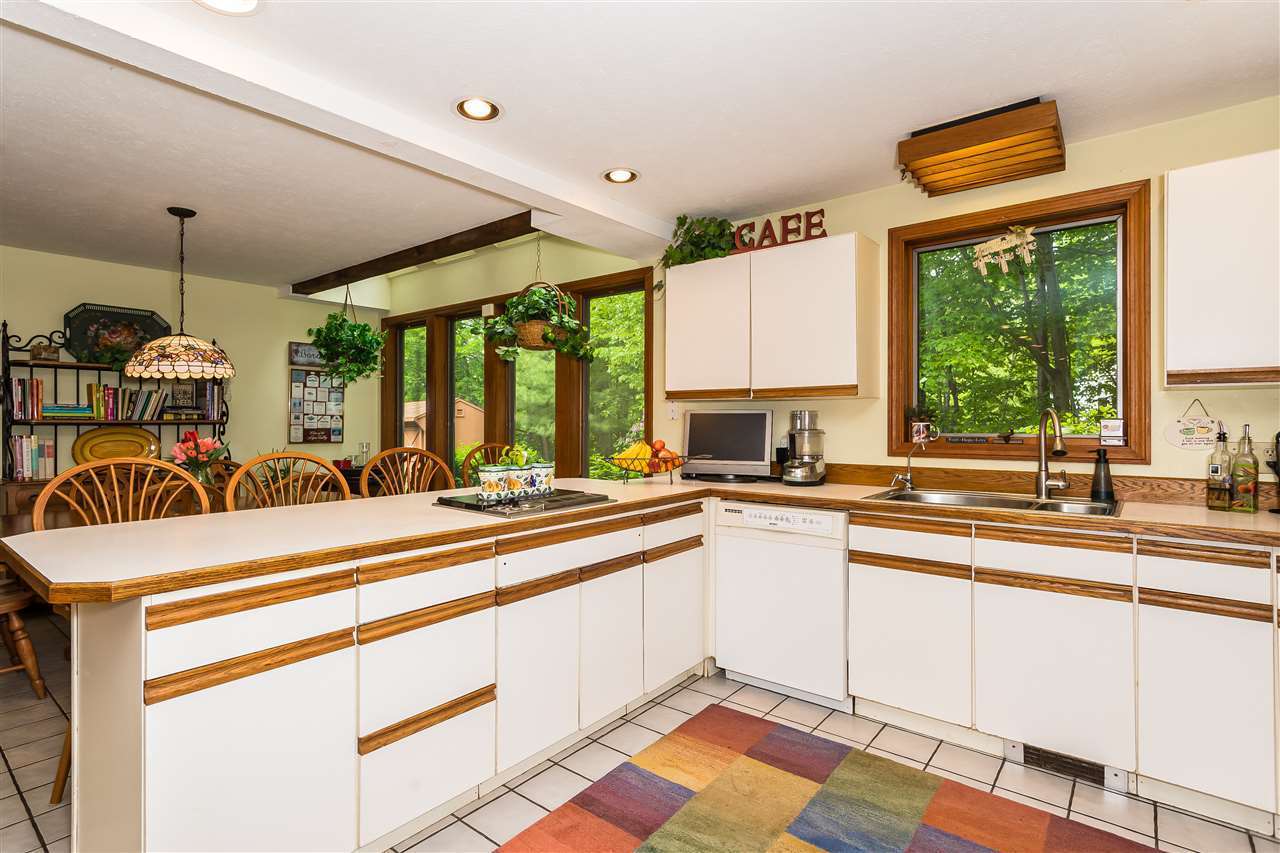 53 Pinecrest Dr