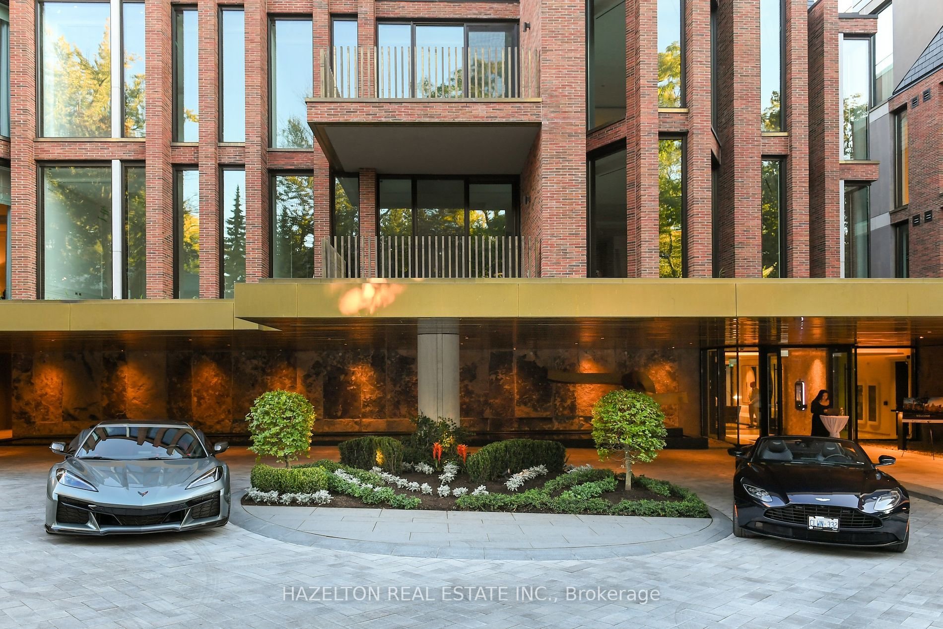 PENTHOUSE LUXURY STARTS HERE