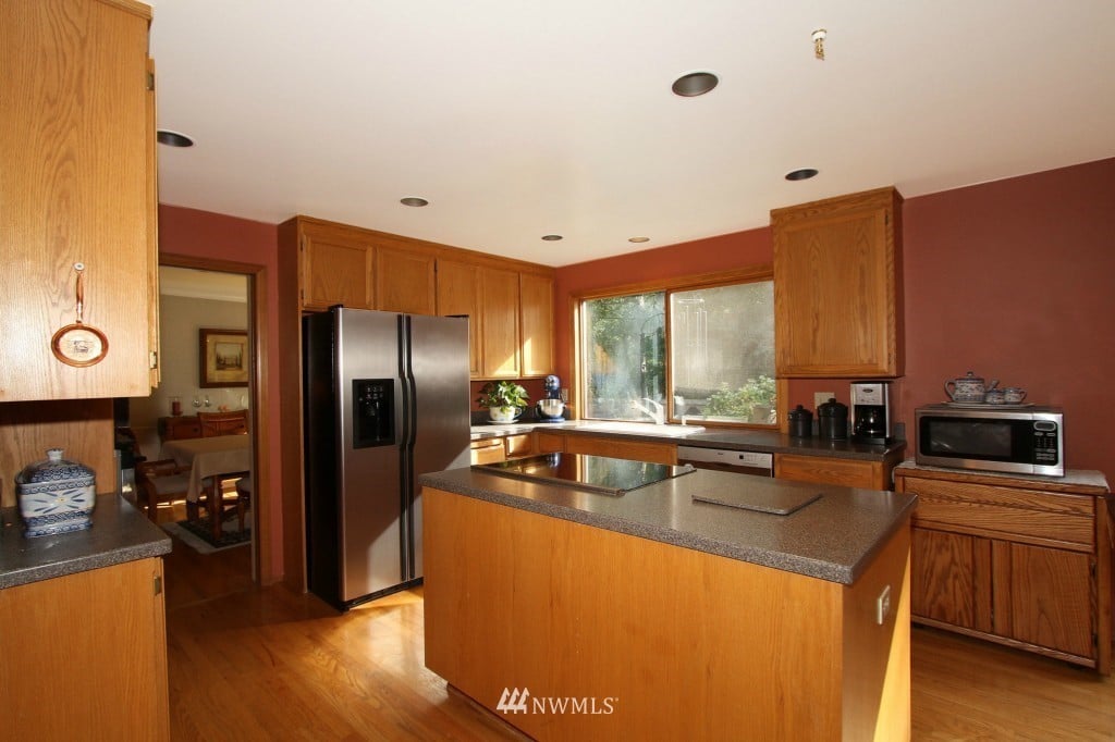 5608 108th Pl SW