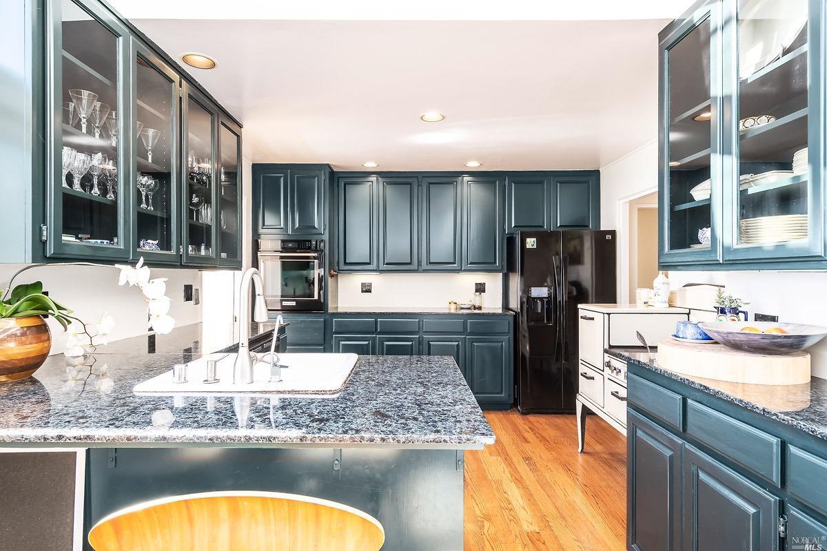411 Western Dr