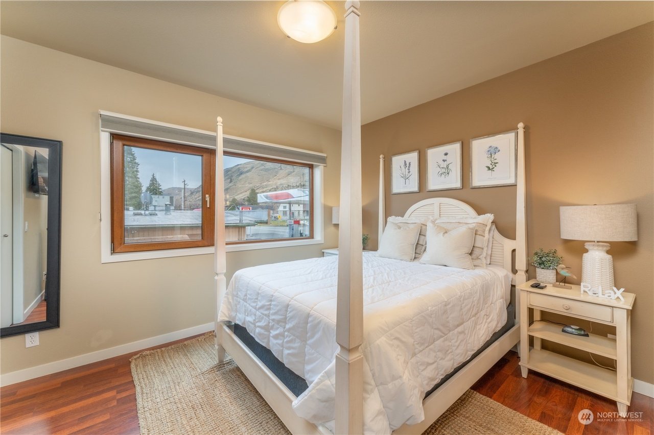 2220 W Woodin Ave #212