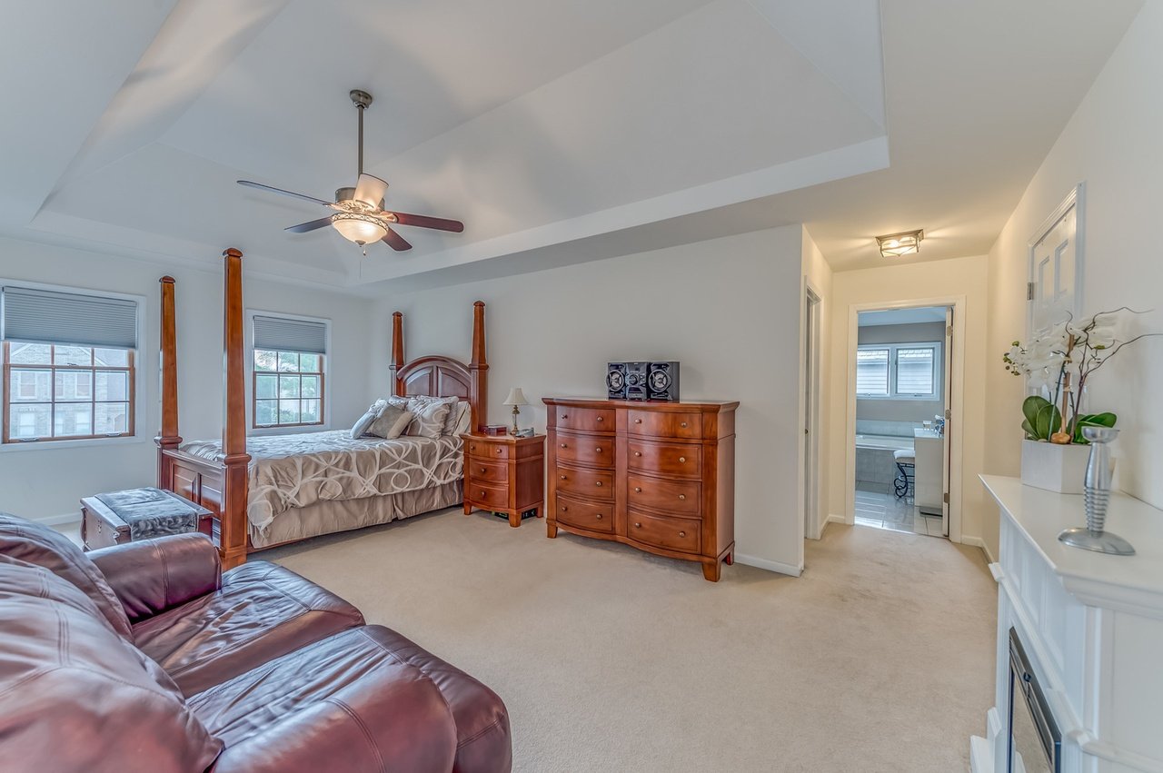 1451 Frenchmans Bend Dr