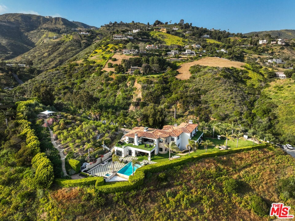 Carbon Canyon Rd, 90265