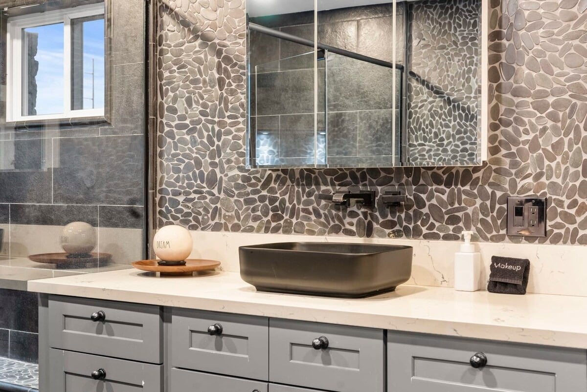 Phoenix Luxury! Pickleball | Free Heated Pool | Hot Tub