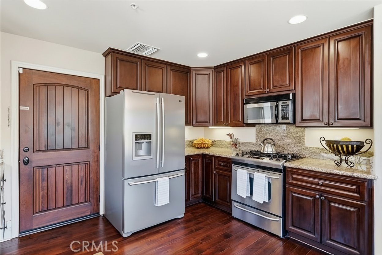 2454 Oswego #301