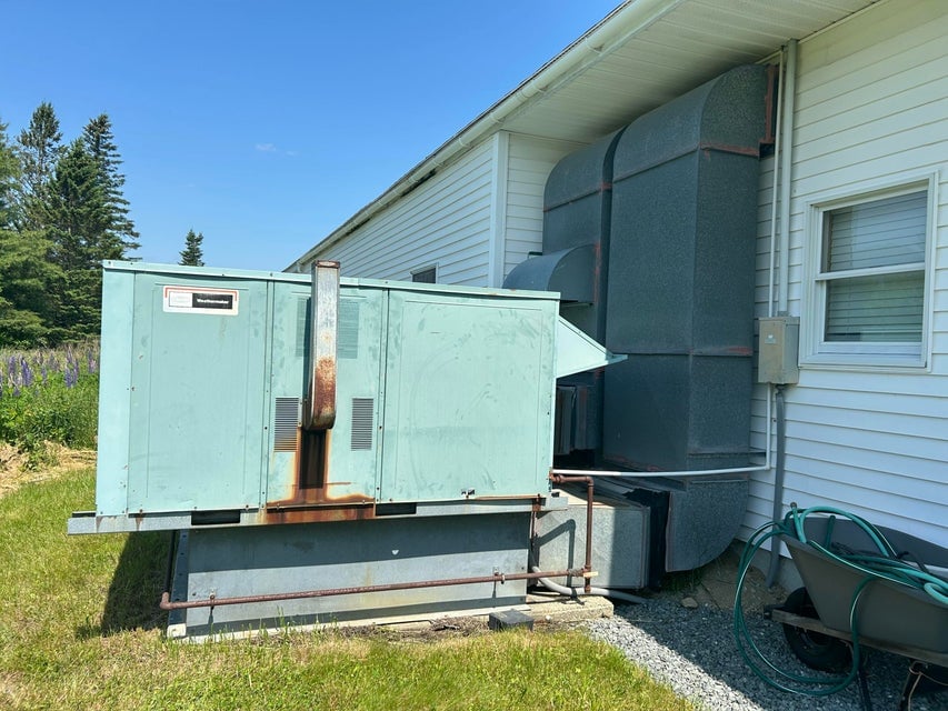 190 Bangor Road Ellsworth, ME 04605
