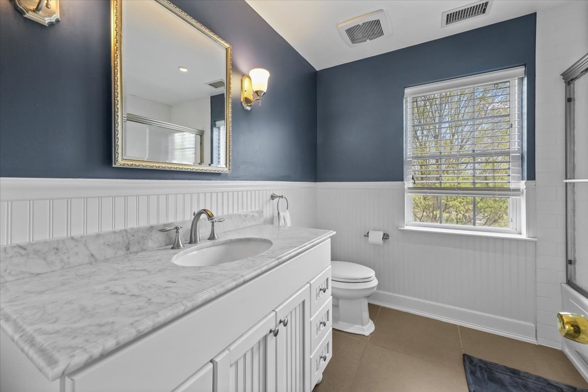 129 Scenic Drive West