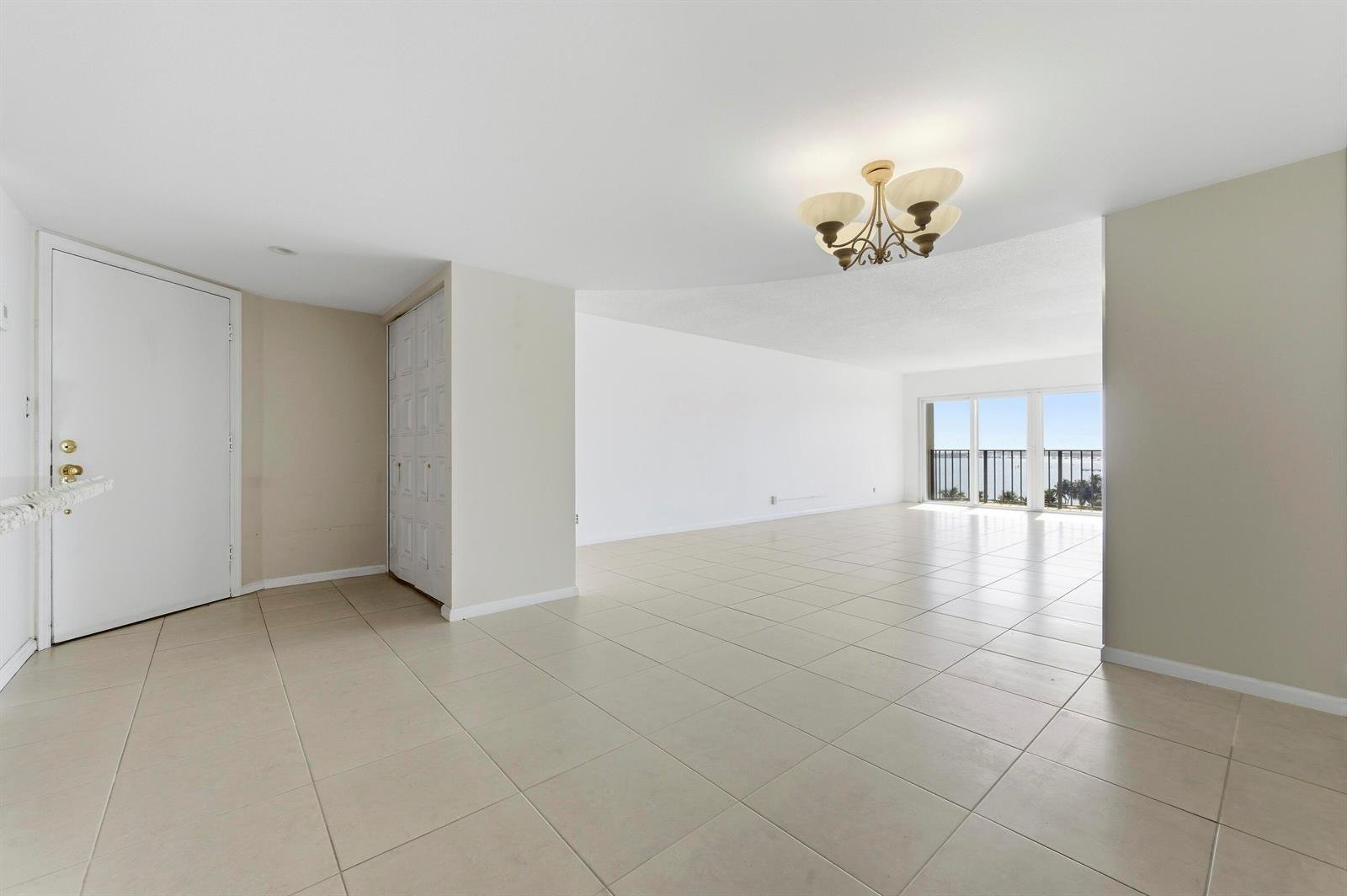 801 Lake Shore Drive #817