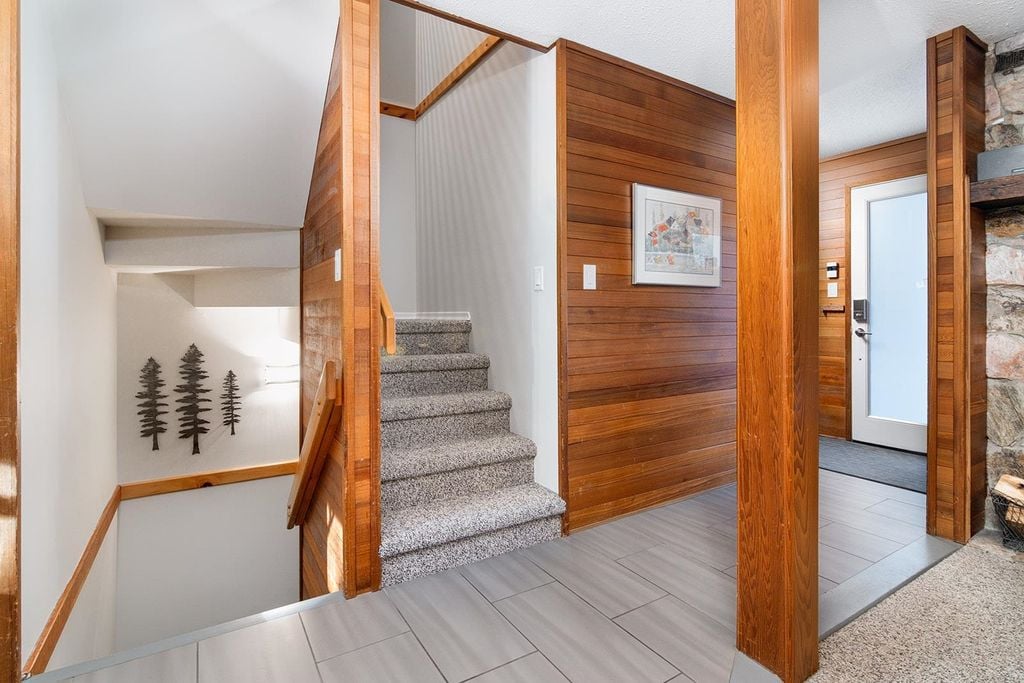 7045 Nesters Rd, #4