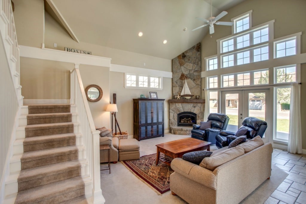 280 Lake Front Rd
