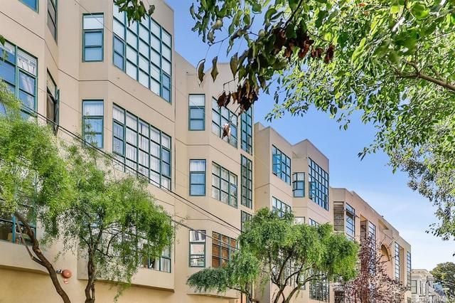 33 Vandewater St, #304