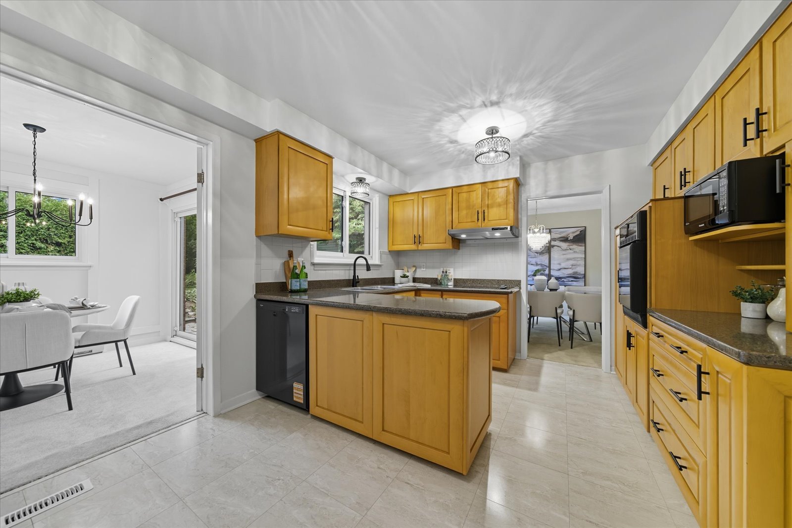 28 Christman Crt 